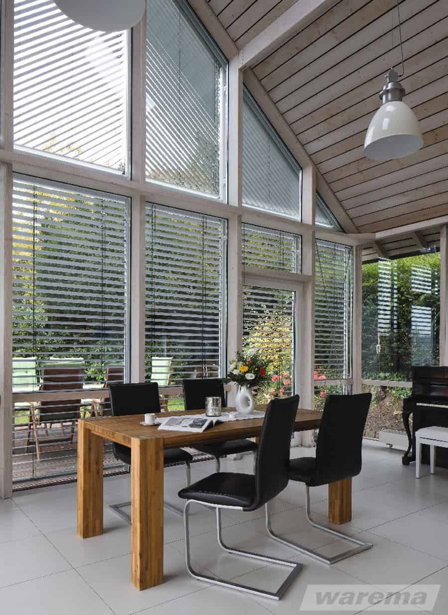 solskjerming skråvindu